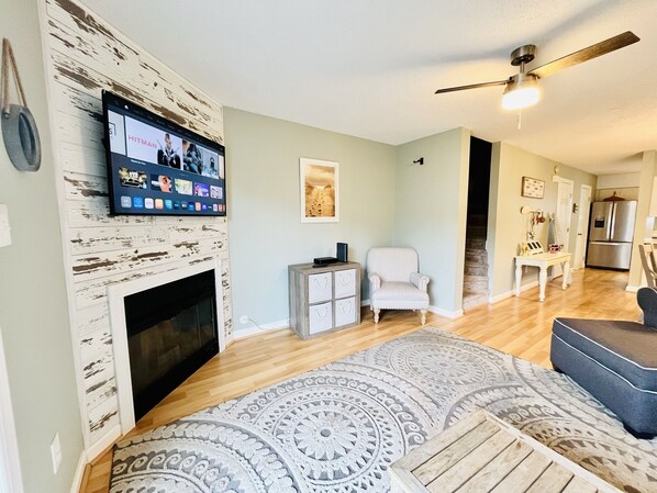 Smart TV, video games