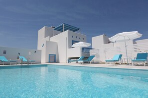 Pool - Xenos Villa 5 with a Private pool near the sea (Tigaki)