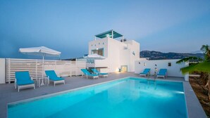 Unclassified image, 4 of 55, button - Xenos Villa 5 with a Private pool near the sea (Tigaki)