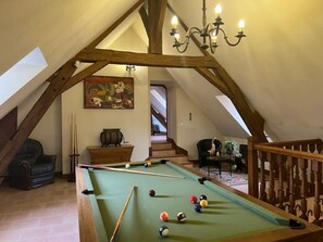 Game room - Charming Country Retreat with Fireplace, Veranda, and Nearby Lake Chalet (Dehault)