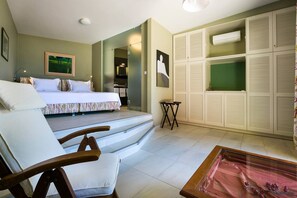 6 bedrooms, in-room safe, iron/ironing board, WiFi