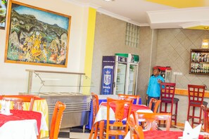 Desayuno buffet incluido todos los días