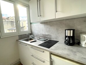 Fridge, microwave, dishwasher