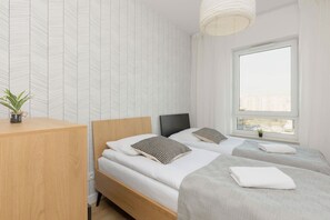 2 habitaciones, tabla de planchar con plancha, wifi y ropa de cama 