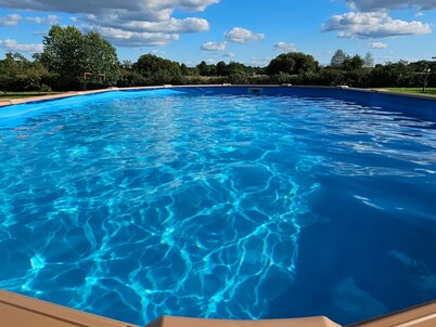 Charming 3-Star Cottage Near Le Mans with Hot Tub, Parking, and Family-Friendly Amenities