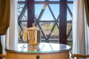 Premium Room | Minibar, free WiFi, bed sheets - Residenza le Colline del Paradiso (Vaglia)