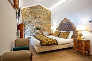 Habitación de lujo | Minibar, wifi gratis y ropa de cama