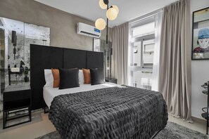 Schreibtisch, Bügeleisen/Bügelbrett, kostenloses WLAN, Bettwäsche