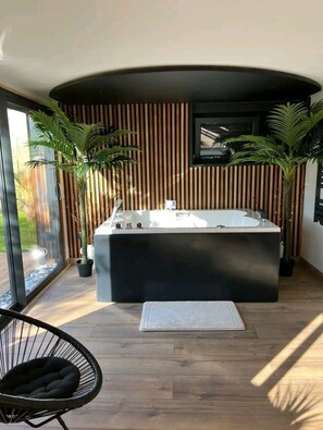 Interior - 𝐄𝐬𝐜𝐚𝐩𝐞 𝐙𝐞𝐧 Tropical Villa & Private Spa (Loon-Plage)
