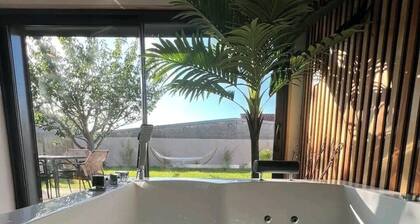 đđŹđđđ©đ đđđ§ Tropical Villa & Private Spa