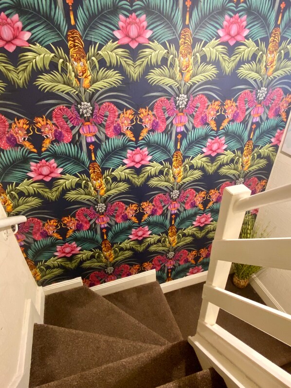 Interior - Town Centre Station Location Free Parking Cosy Sleep Fast Wifi (Bedford)