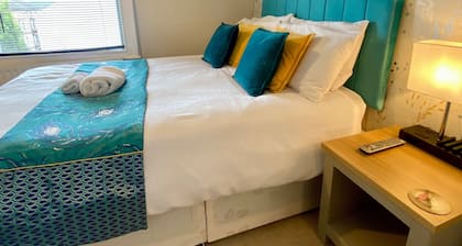 Bedford Town Contractors HQ, Park Your Van, Cosy Sleep, Fast Wifi