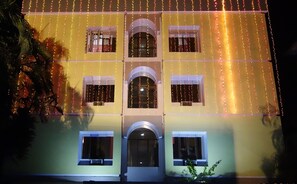Front of property - HOTEL SATKAR (Katihar)
