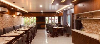HOTEL SATKAR