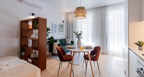 Living area - Almada 551 by LovelyStay (Porto)