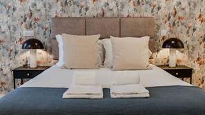 City Studio | 1 bedroom, blackout drapes, iron/ironing board, free WiFi