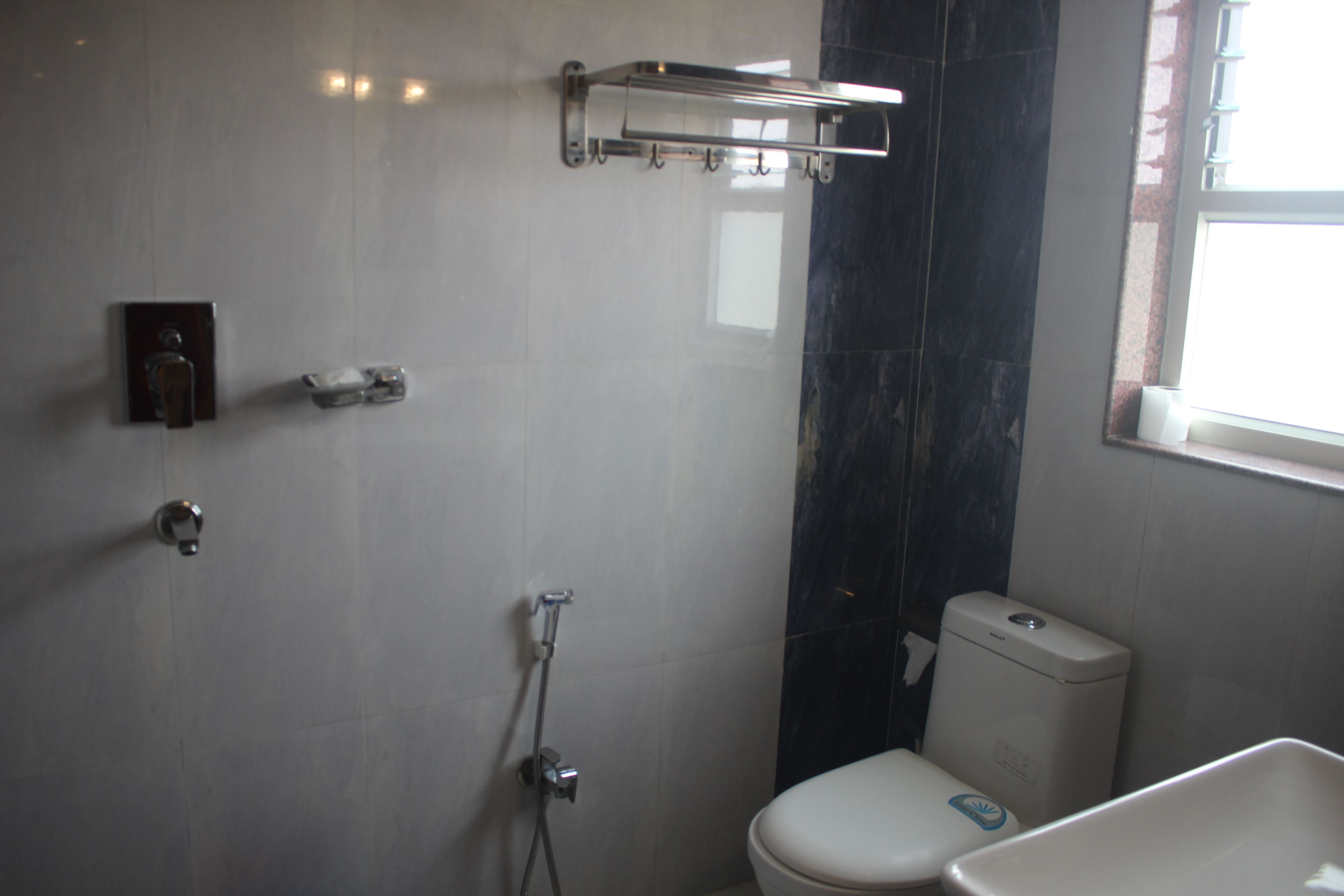 Basic Single Room, 1 Bedroom | Bathroom | Shower, rainfall showerhead, free toiletries, towels