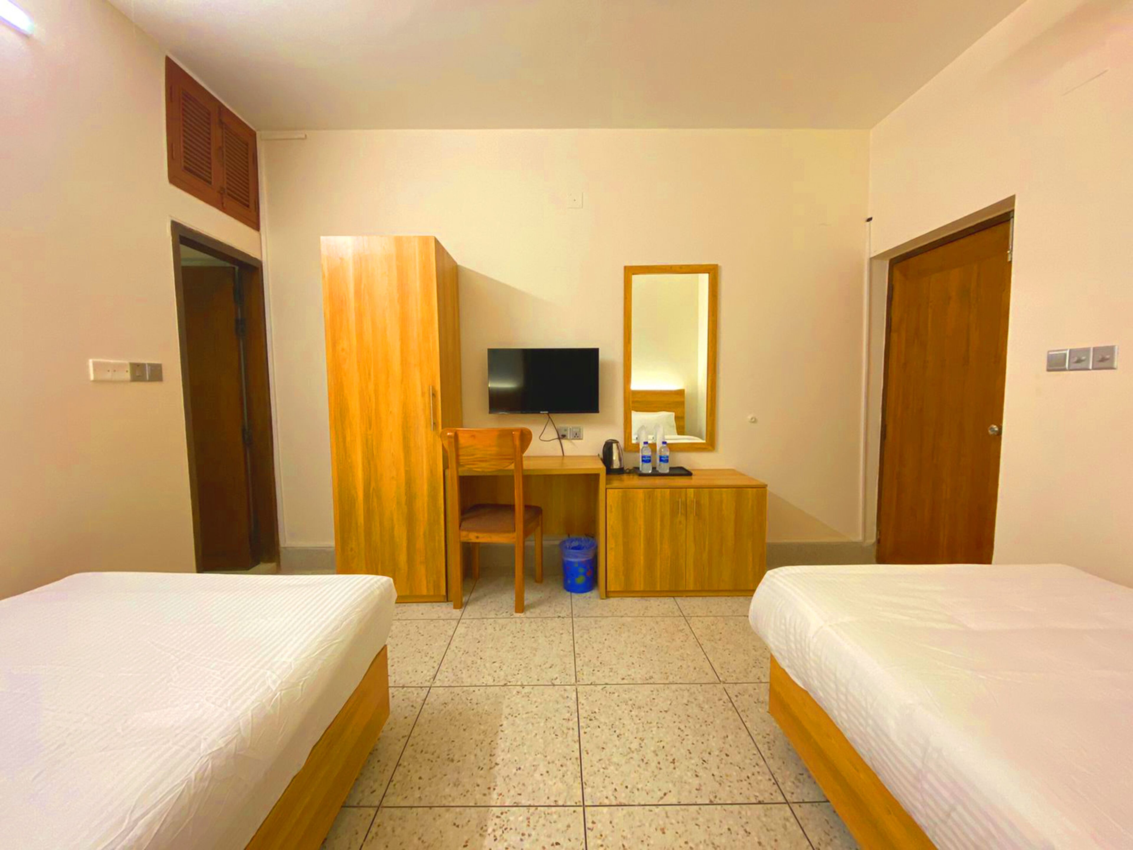 deluxe twin room | 1 bedroom, soundproofing, free wifi, bed sheets