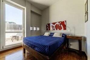 1 chambre, fer et planche à repasser, accès Internet, draps fournis