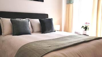 2 bedrooms, WiFi, bed sheets