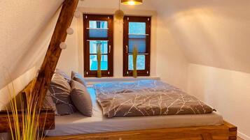 2 Schlafzimmer, Schreibtisch, WLAN, Bettwäsche