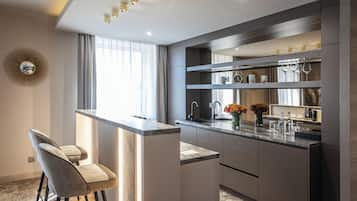 Exclusive Suite | Private kitchen