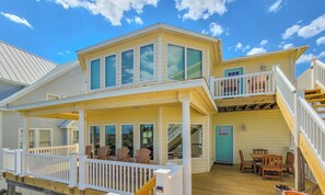 Exterior - The Proud Pelican': Oceanfront Charm & Comfort (North Topsail Beach)
