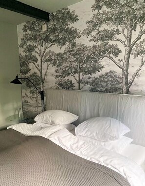 Quadruple Room | Individually decorated, free WiFi, bed sheets - Rallarhustruns (Hassleholm)