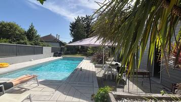 Piscine extérieure, piscine chauffée