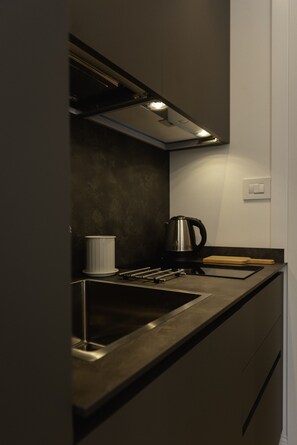 Deluxe Studio | Private kitchen