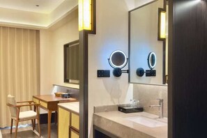 Ảnh chưa phân loại, 5 trong số 44 ảnh, nút