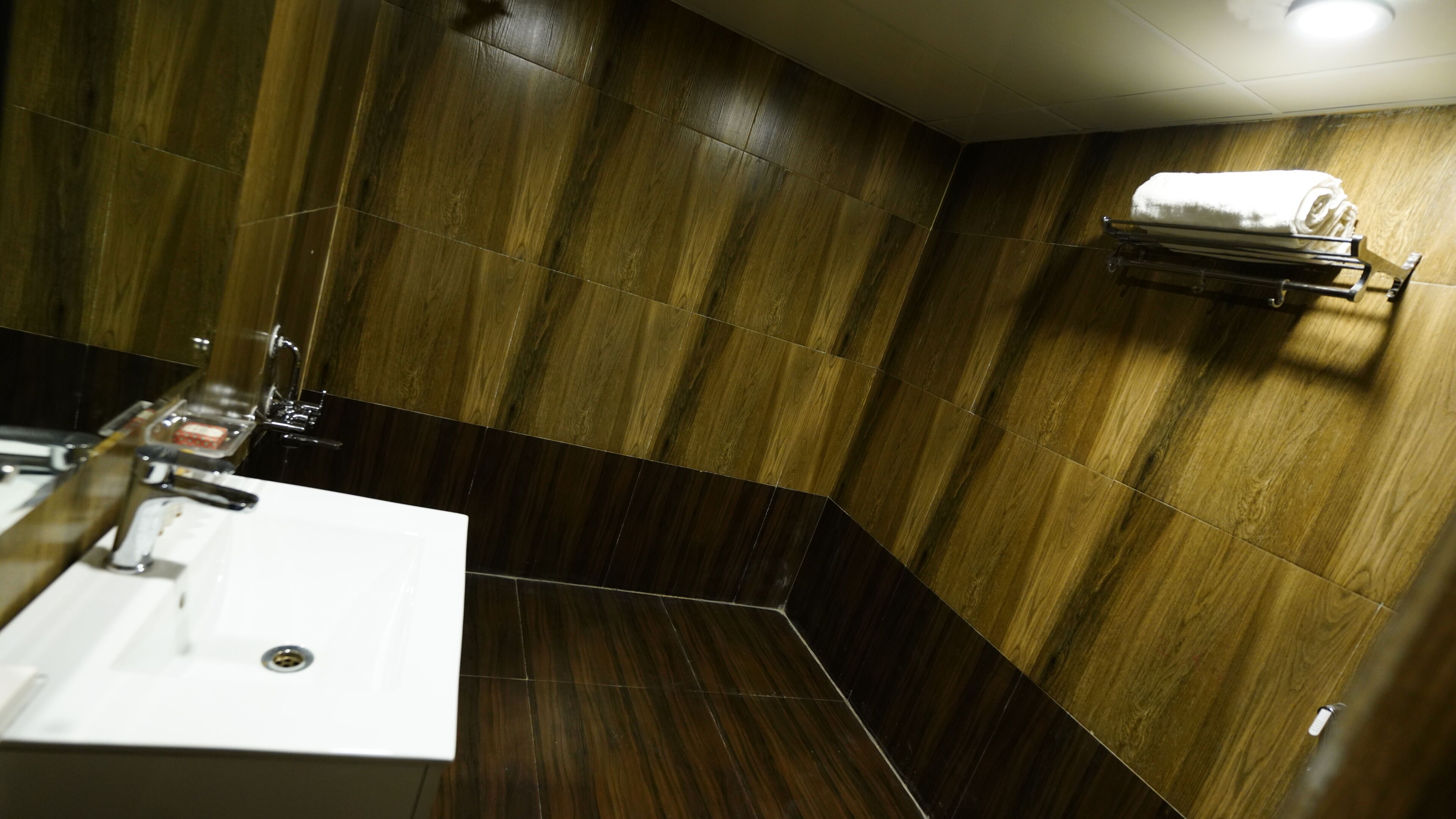 Photo - New Hotel Suhail