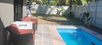Beautiful and unique modern house, private, with pool, charcoal grill, and WiFi
