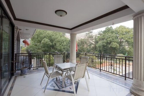 Hongyezhai Ecological Leisure Villa