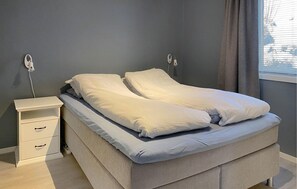 4 bedrooms, free WiFi, bed sheets