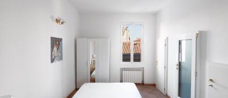 1 Schlafzimmer, BĂŒgeleisen/BĂŒgelbrett, kostenloses WLAN, BettwĂ€sche