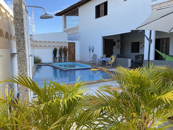 Villa | Living area - Mansão Cais do Porto DestinoBSM          (Barra de São Miguel)