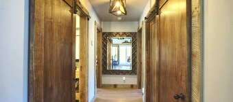 The Springhouse 2BR 2BA Hot Tub Fire Pit