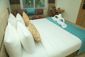 Premium Room | 1 bedroom, premium bedding, down duvets, Select Comfort beds - Misty Ocean-A Bergamont Group of Hotels (Vanur)