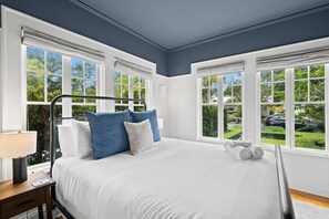 1 habitación, escritorio, tabla de planchar con plancha y wifi 