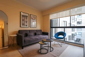 TV, offices - w* | Art Deco 1BR in Barranco (Barranco)