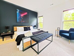 4 bedrooms, desk, iron/ironing board, free WiFi
