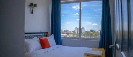 1 室のベッドルーム、WiFi