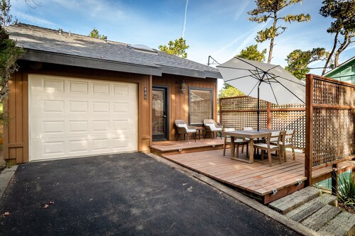 Worcester Lodge: 2  BR, 2  BA House in Cambria, Sleeps 4