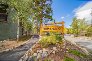 Property grounds - Updated Condo w/Covered Deck & Great Views! (Keystone)