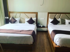 Deluxe Room | Free WiFi - HOTEL  VIMAL GANGA (Narendranagar)