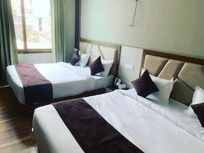 Room - HOTEL  VIMAL GANGA (Narendranagar)