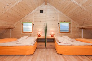 3 Schlafzimmer, Reisekinderbett, kostenloses WLAN, Bettwäsche