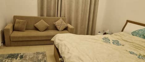 1 bedroom, WiFi, bed sheets