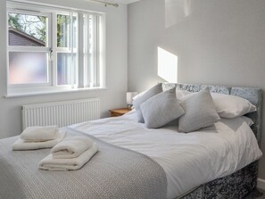 1 quarto, roupa de cama